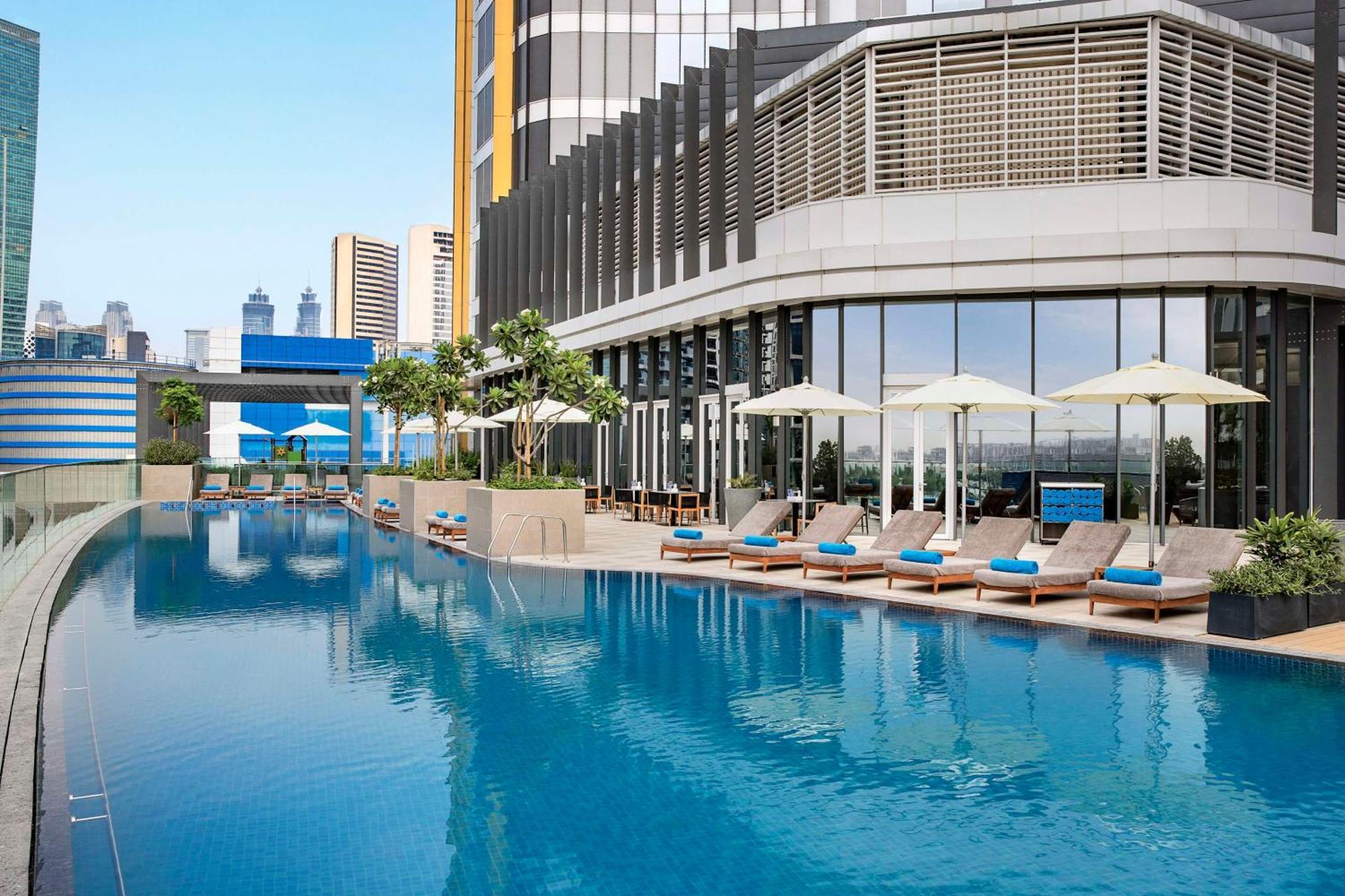 Hilton Garden Inn Dubai Business Bay Екстер'єр фото